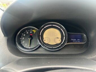 Prodám Renault Megane Coupe 1.6i Rok 2009 - 7