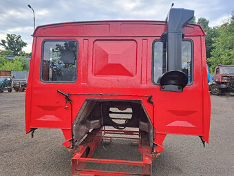 Kabina Tatra T815 EURO 2, 3 REPAS - 7