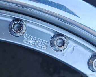 Oz superleggera III 5x112 r19 sleva - 7
