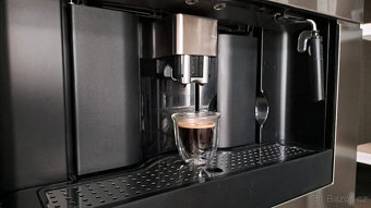 Vestavný automatický kávovar Whirpool (delonghi) - 7