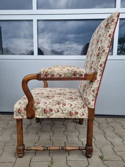 Starožitné křeslo - 7