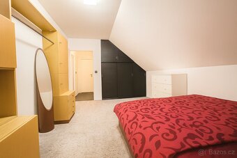 Pronájem bytu 3+1 v rodinném domě Zlín-Mladcová - 7