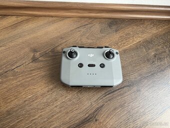 Dron DJI Mini 2 SE - 7