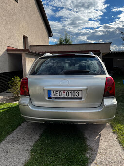 Toyota Avensis 2.0 D-4D - 7