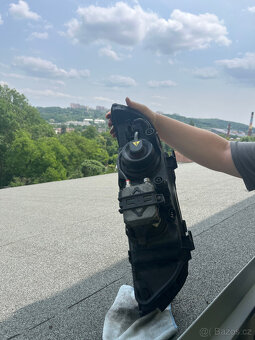 BMW E39 přední nárazník a originál xenonové světlomety HELLA - 7