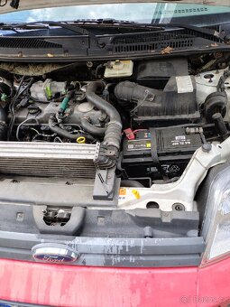 Ford tranzit connect - 7