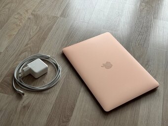 Apple MacBook Air 13¨ 2020 8Gb / 256GB Gold - TOP - 7