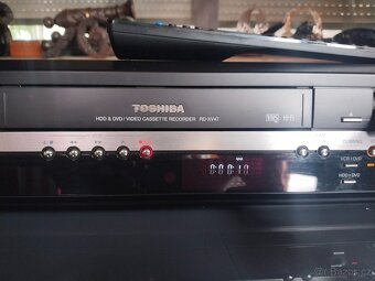 Toshiba RD-XV47 Videorekordér/HDD/DVD rekordér (2007) - 7