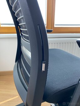 Kancelářská židle Steelcase Think V2 - 7