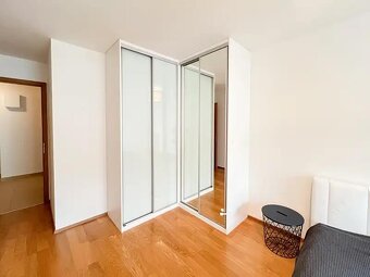 Pronájem bytu 2+kk 65 m²
Praha -7 - 7