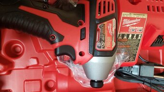 aku rázový utahovák 1/4" Hex Milwaukee M18 - 7