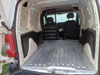 Prodávám auto peugeot - 7