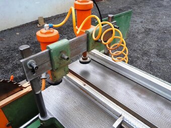 Čepovací frézka Schneider - 7