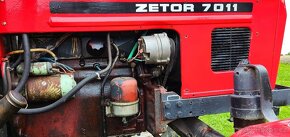 Traktor Zetor 7011 - 7