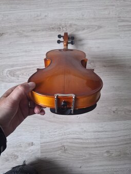 Houslicky 1/8 - 7