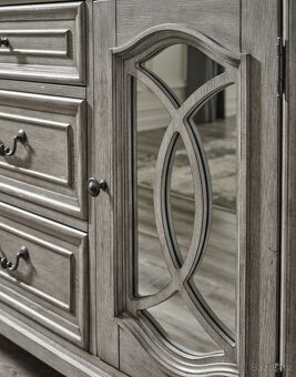 Luxusní jídelna ve vintage stylu - 7