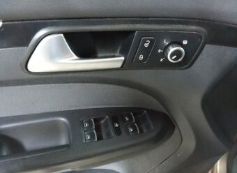 Volkswagen Touran 2.0tdi highline 7mist - 7