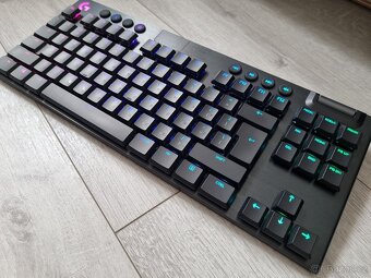 Mechanická klávesnice Logitech G915 TKL GL Tactile - 7