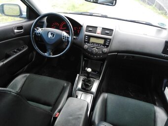 HONDA ACCORD 2,2iCTDi NAFTA 103 KW ZA 59000 KČ - 7