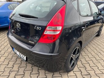 Hyundai i30 1,6 66 KW CRDI 16V - 7
