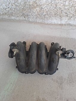 Prodám náhradní díly na Audi A3 r.v.1998 - 7