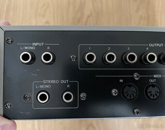 Akai S3000XL - 7