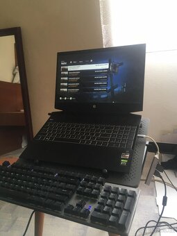 hp pavilion gaming 15 rtx3050 lesklí noví displey+klavesnice - 7