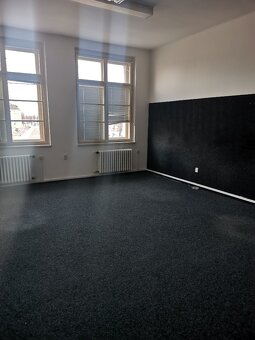 Pronájem, Kanceláře, 28m2 - Pardubice - Semtín, ev.č. 00100 - 7