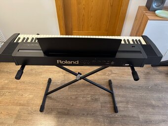 Roland EP‑7 II piano - 7