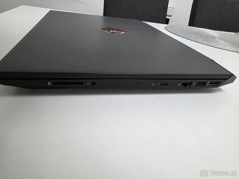Herní notebook HP Pavilion Gaming Laptop, 8GB RAN,4GB graf - 7