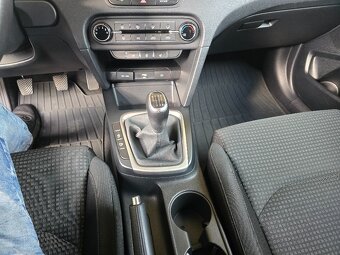 Prodám Kia Ceed kombi (spin), r.v.2021, m - 7