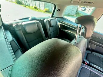 Volkswagen Sharan 2.0TDi highline - 7 míst - 7