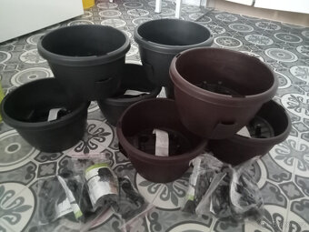 SAMOZAVLAŽOVACÍ ZÁVĚSNÉ KVĚTINÁČE MARINA 20, průměr 20 cm - 7