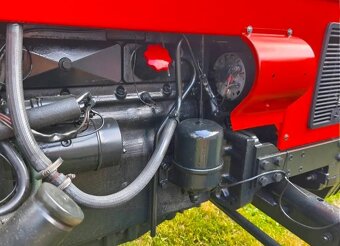 Zetor 7011 s tp a platnou stk - 7