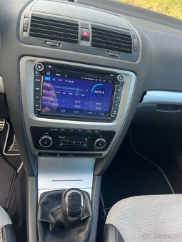 Škoda Octavia RS 2.0 TFSI combi 147kw rok 2011 - 7
