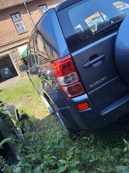 SUZUKI VITARA 2.0i - 7