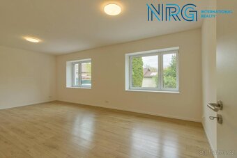 Pronájem bytu 3 +kk, 100m2 ve vila - domě, s oplocenou za - 7
