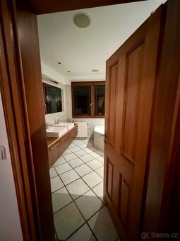 Pronájem bytu 2+1, 75 m² – Praha 8 – Kobylisy - 7