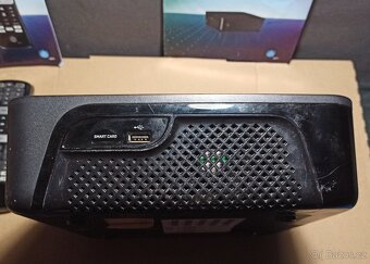 Horizon HD DVR Mediabox DMC7002KLG + příslušenství - 7