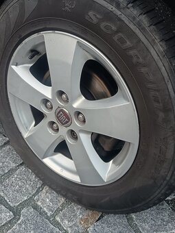 FIAT FREEMONT, 2,0 MJ, 125kw, manuál,7 míst - 7