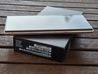Samsung Galaxy S22 Ultra 12/256GB - 7