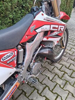 Honda CR 125 - 7