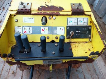 příkopový válec RAMAX 1515,jezek,jezkovy válec,hutnení,wacke - 7