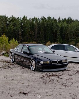 BMW E38 740i drift / stance car (ex Don Musk) - 7