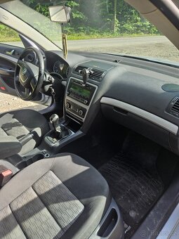 Škoda Octavia 2 1.6 77kW Combi - 7
