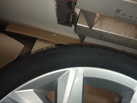 Prodám pneu 205/40 r 18 - 7