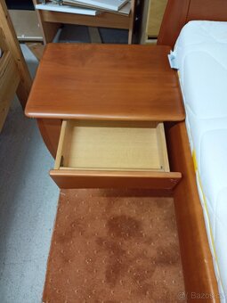 Prodám krásné kvalitní letiště z masivu zn.Hülsta 200 x 200 - 7