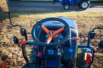 Prodam traktor Dongfeng DF304G2, STAGE V, 3 válcový motor. - 7