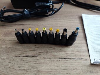 Univerzální napájecí adaptér 19V 65W pro notebooky - 7