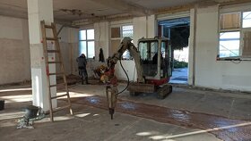Zemní a výkopové práce, Powertilt i půdní vrták, kladivo - 7